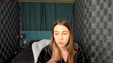 Anne online show from March 2025 01:23:01 AM