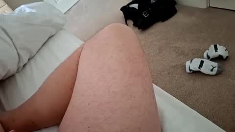 Snapshot of annesfeet chatting on January 2025 02:05:01 PM Annesfeet online show from January 2025 02:05:01 PM