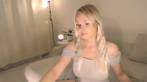 Annett online show from September 2025 01:07:02 AM