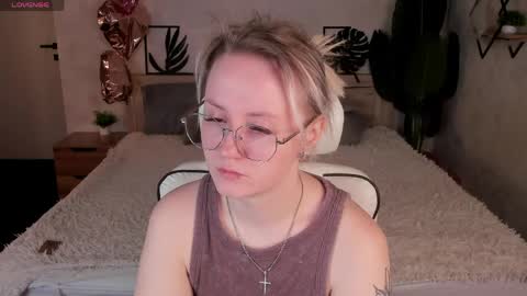 Joyce Howard online show from March 2026 02:34:02 AM