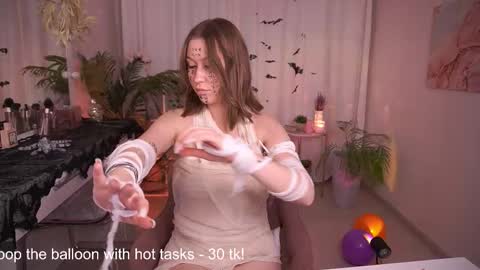  Anna  online show from October 2025 07:10:02 AM