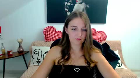 Snapshot of annewilsonn chatting on July 2026 06:22:02 AM annewilsonn online show from July 2026 06:22:02 AM