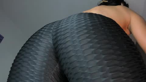 Snapshot of annibigass4daddy chatting on May 2026 02:09:02 AM Creamy online show from May 2026 02:09:02 AM