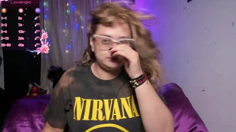 Snapshot of annie_bigboobs_ chatting on January 2025 11:03:01 PM Ana Bolena independent model online show from January 2025 11:03:01 PM