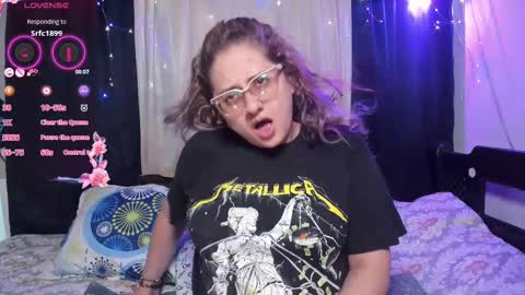 Snapshot of annie_bigboobs_ chatting on March 2025 09:56:01 PM Ana Bolena independent model online show from March 2025 09:56:01 PM