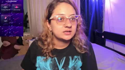 Snapshot of annie_bigboobs_ chatting on October 2025 10:43:02 PM Ana Bolena independent model online show from October 2025 10:43:02 PM