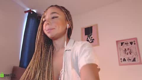 Snapshot of annie_es chatting on March 2025 12:57:02 PM Annie online show from March 2025 12:57:02 PM