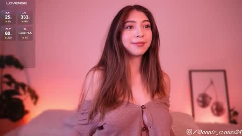 Snapshot of annie_evans24 chatting on February 2025 01:30:02 AM Annie Evans online show from February 2025 01:30:02 AM