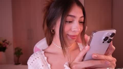 Snapshot of annie_evans24 chatting on March 2025 11:05:01 PM Annie Evans online show from March 2025 11:05:01 PM