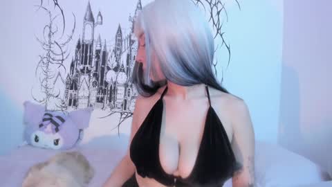 Snapshot of annie_gr chatting on December 2024 06:13:02 AM annie online show from December 2024 06:13:02 AM