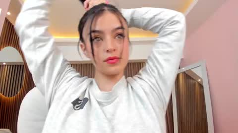 Snapshot of annie_roberts7 chatting on March 2025 11:39:02 AM Annie Roberts online show from March 2025 11:39:02 AM