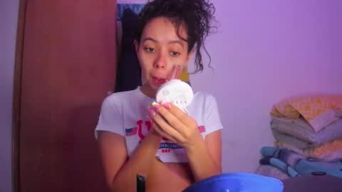 annie_rosse1017 online show from February 2026 01:23:02 PM