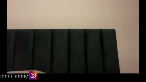 Snapshot of annie_snow_ chatting on May 2026 11:42:01 PM JEANNE no olvides seguirme dont forget follow me uu online show from May 2026 11:42:01 PM