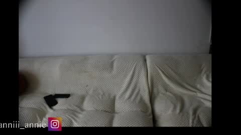 Snapshot of annie_snow_ chatting on May 2026 09:42:02 PM JEANNE no olvides seguirme dont forget follow me uu online show from May 2026 09:42:02 PM