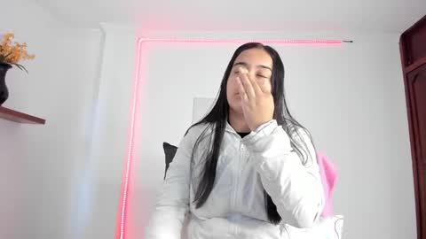 Annie online show from January 2026 01:15:01 PM