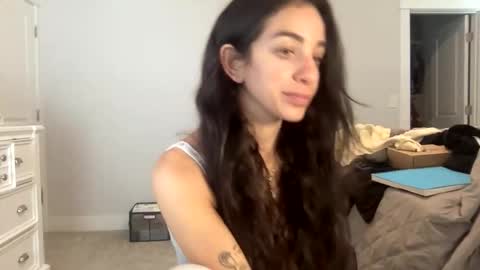 annie_xxx111 online show from November 2025 07:59:01 PM