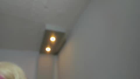 Annie And Leandro online show from February 2026 09:29:01 PM