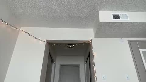 Snapshot of annieangel18 chatting on December 2025 06:26:01 PM ONLY FANS online show from December 2025 06:26:01 PM