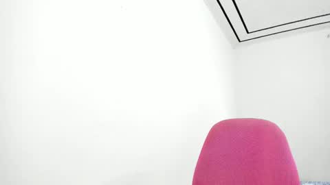 Annie  online show from March 2025 07:21:02 PM