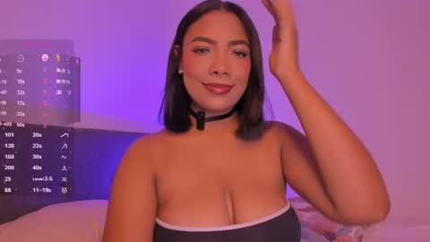 Snapshot of anniejasmin_ chatting on June 2026 07:01:02 AM A N N I E online show from June 2026 07:01:02 AM