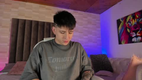 Annie  Alex online show from January 2025 01:20:01 PM