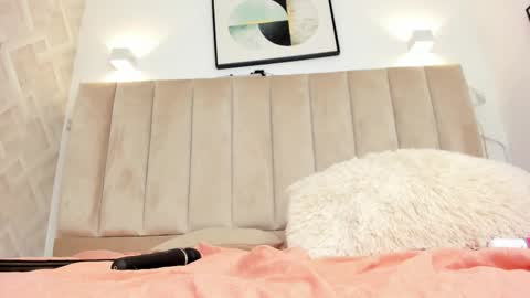 Annie Queen online show from February 2026 08:24:01 AM