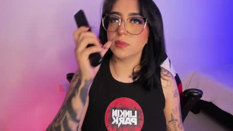 Annika online show from September 2025 04:14:02 AM