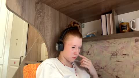 Kira online show from April 2026 12:17:02 PM