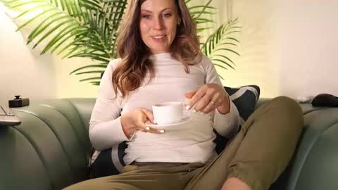 annittastar online show from December 2025 03:59:01 AM