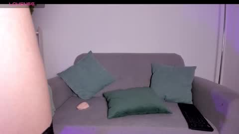 Anntonia Woods  online show from March 2026 05:16:01 PM