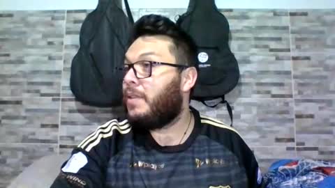 lion kennedy independent model moderator online show from April 2026 06:52:01 AM