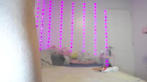  INDEPENDENT MODEL next srteam 240624 online show from March 2026 11:32:01 PM