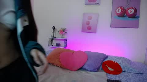 Anny cotton  online show from April 2026 07:37:01 PM