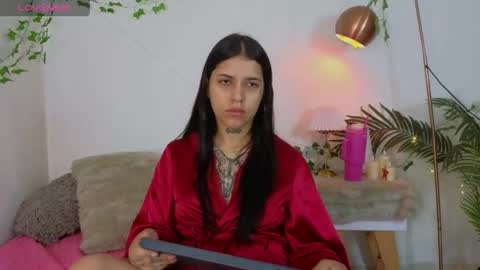 Snapshot of anny_cuttee chatting on May 2026 10:16:02 PM Anny online show from May 2026 10:16:02 PM