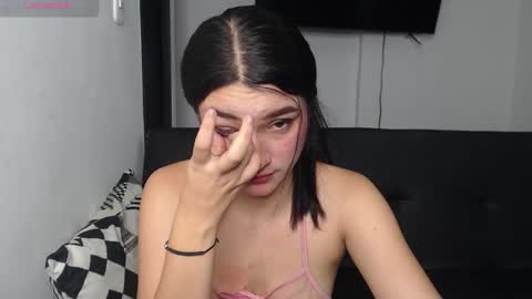 Anny online show from October 2025 03:55:02 PM