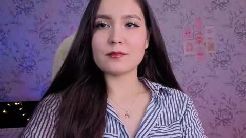 Annie online show from November 2025 06:40:02 PM