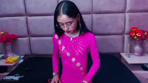 Anny online show from December 2024 12:54:02 PM