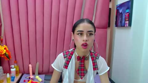 Anny online show from January 2025 07:11:01 PM