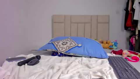 Snapshot of anny_vittar chatting on February 2026 06:22:01 AM Valeria online show from February 2026 06:22:01 AM