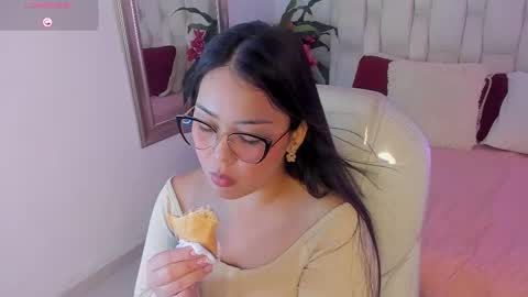 anny  online show from January 2026 01:04:01 PM