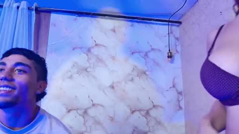 Snapshot of annyeli_bigtits chatting on February 2026 01:42:02 AM annyeli_bigtits online show from February 2026 01:42:02 AM