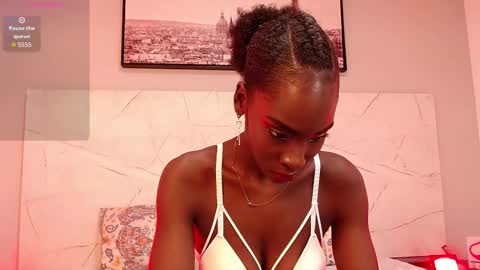 Snapshot of annyfiore chatting on December 2025 02:51:02 AM Anny online show from December 2025 02:51:02 AM