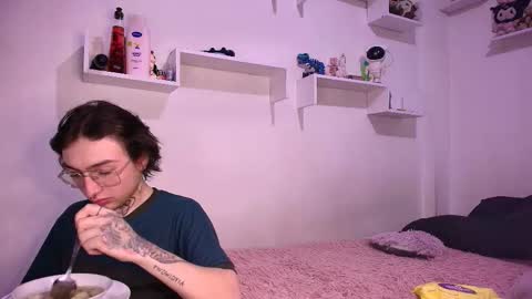 Snapshot of annyharris chatting on November 2025 11:15:01 PM anny harris online show from November 2025 11:15:01 PM