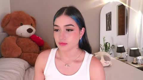    online show from November 2025 04:33:02 AM