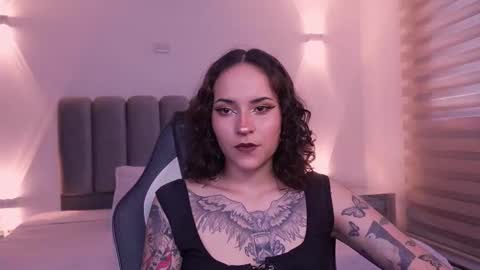 AnnyT online show from December 2025 09:56:01 PM