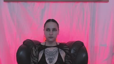 AnnyT online show from April 2026 10:04:02 PM