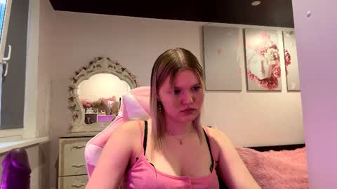 annyvibess online show from June 2026 05:55:02 PM