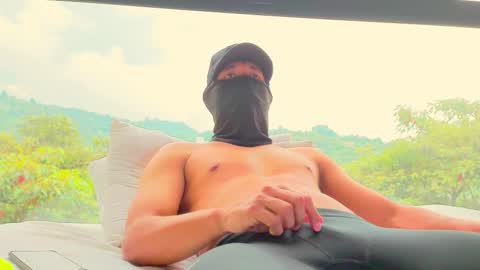 anonymous_c0ck online show from November 2025 04:31:02 PM