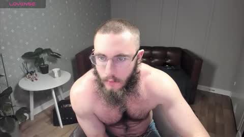 Ant online show from December 2025 04:23:02 PM