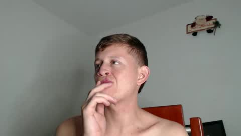 Snapshot of anthonnymorrison chatting on December 2024 03:14:02 AM leon online show from December 2024 03:14:02 AM